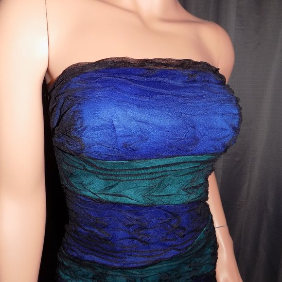 Lipstick Sexy Mini With Lace Overlay. - Picture 2 of 7